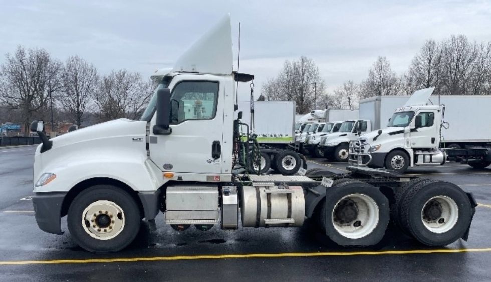 Day Cab Tractor-Heavy Duty Tractors-International-2018-LT625-Akron-OH-244,014\n\t\tmiles-$ 26,500 - Image 4