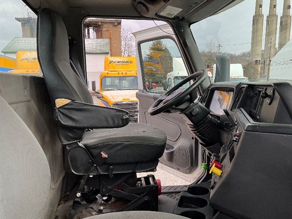 Day Cab Tractor-Heavy Duty Tractors-International-2018-LT625-Akron-OH-253,706\n\t\tmiles-$ 24,500 - Image 14