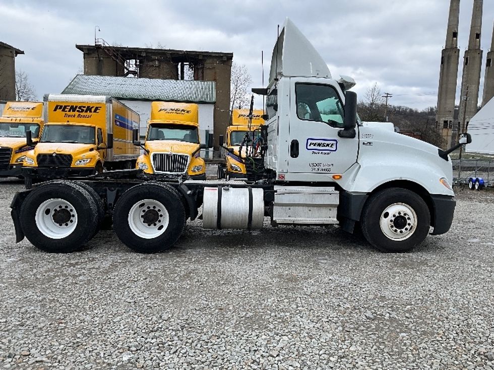 Day Cab Tractor-Heavy Duty Tractors-International-2018-LT625-Akron-OH-253,706\n\t\tmiles-$ 24,500 - Image 8
