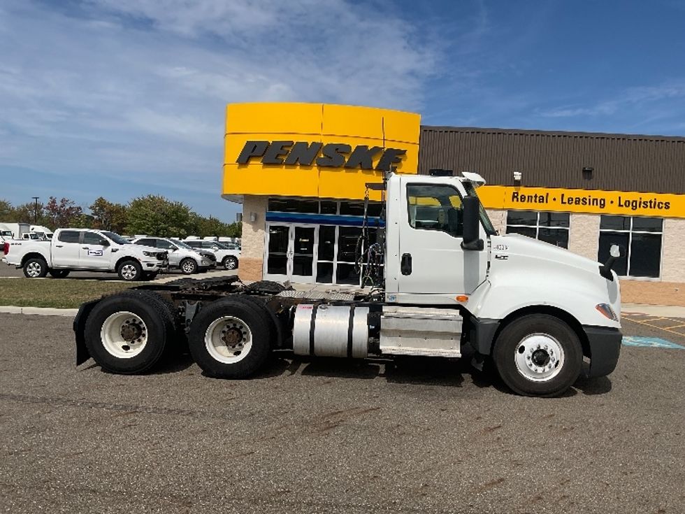 Day Cab Tractor-Heavy Duty Tractors-International-2018-LT625-Akron-OH-342,245\n\t\tmiles-$ 29,750 - Image 8