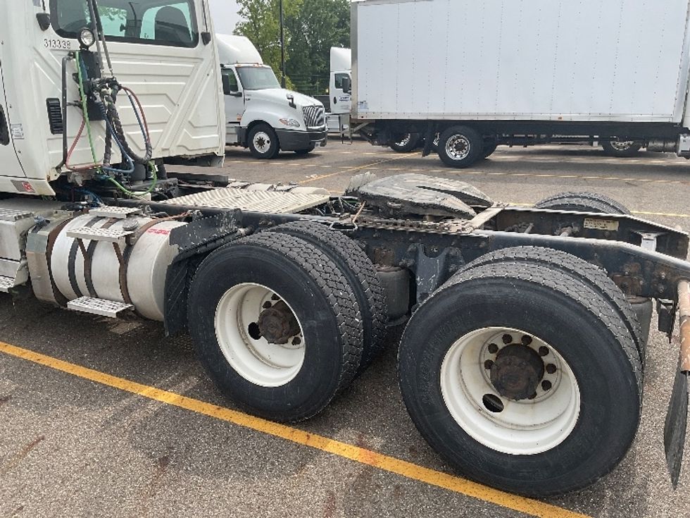 Day Cab Tractor-Heavy Duty Tractors-International-2018-LT625-Akron-OH-397,166\n\t\tmiles-$ 26,500 - Image 16