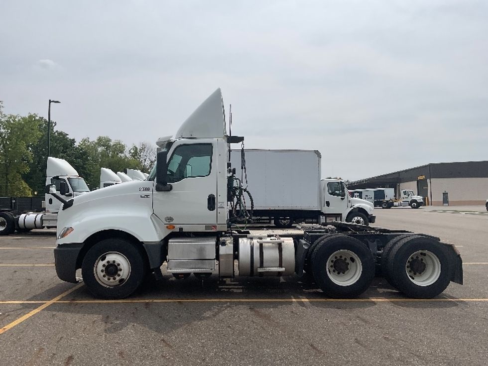 Day Cab Tractor-Heavy Duty Tractors-International-2018-LT625-Akron-OH-397,166\n\t\tmiles-$ 26,500 - Image 4