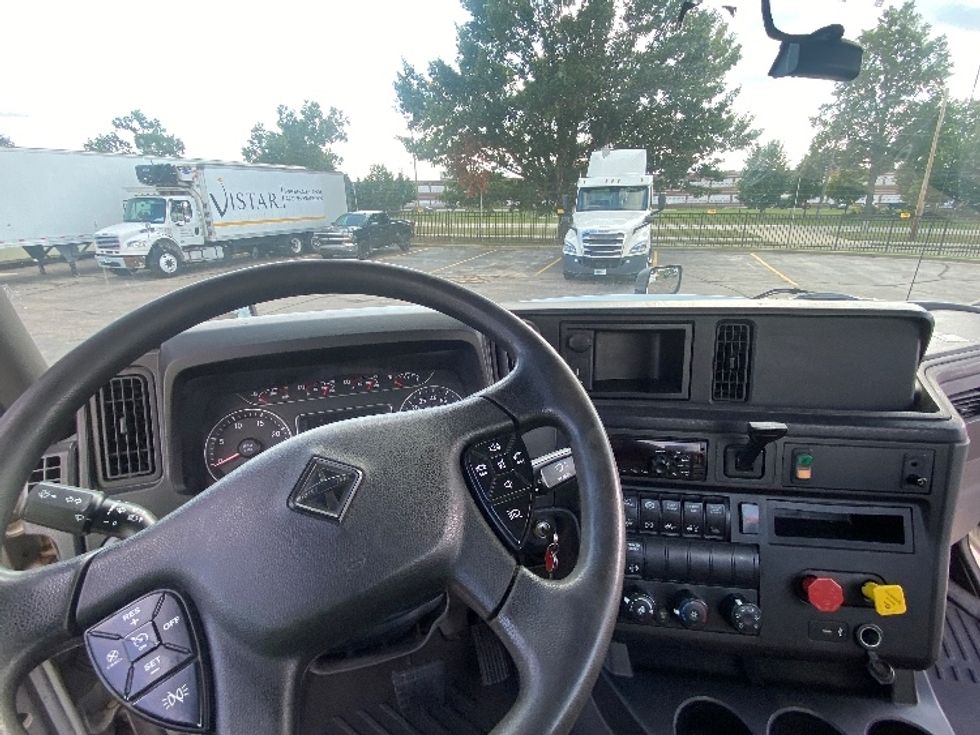 Day Cab Tractor-Heavy Duty Tractors-International-2018-LT625-Allen Park-MI-292,207\n\t\tmiles-$ 29,750 - Image 11