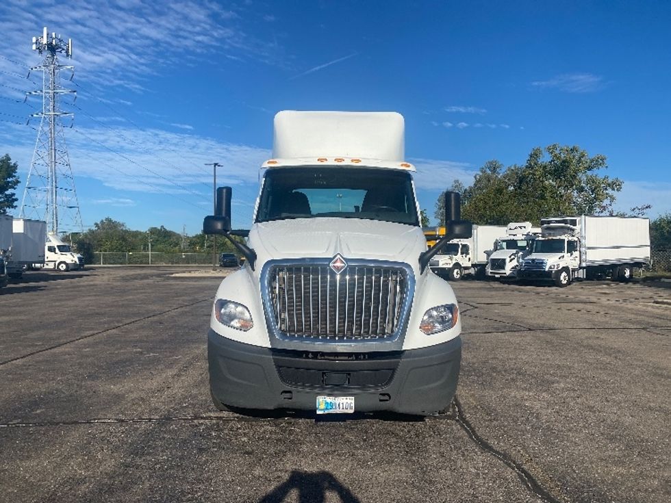 Day Cab Tractor-Heavy Duty Tractors-International-2018-LT625-Allen Park-MI-292,207\n\t\tmiles-$ 29,750 - Image 2