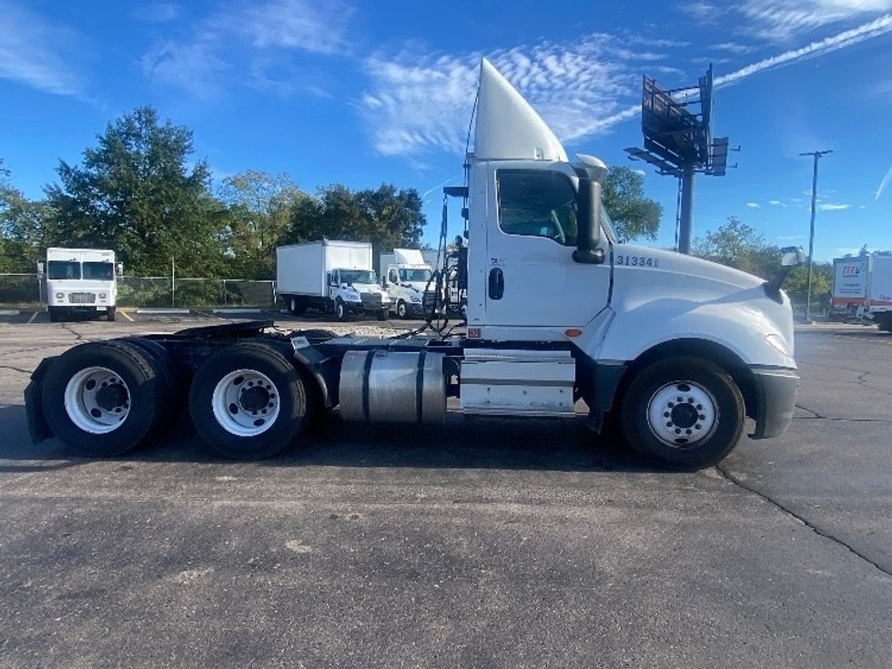 Day Cab Tractor-Heavy Duty Tractors-International-2018-LT625-Allen Park-MI-292,207\n\t\tmiles-$ 29,750 - Image 8