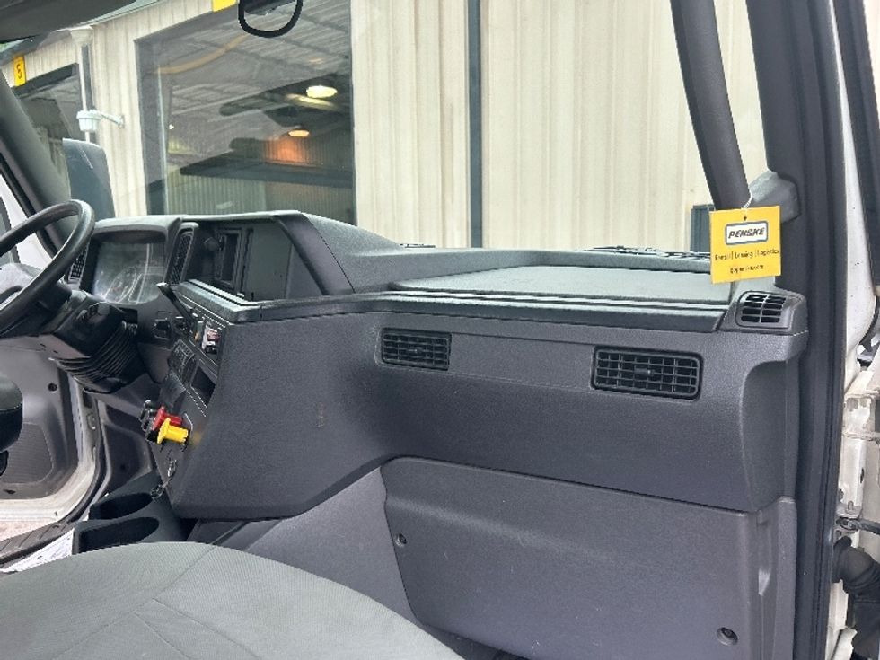 Day Cab Tractor-Heavy Duty Tractors-International-2018-LT625-Anderson-SC-363,158\n\t\tmiles-$ 23,750 - Image 11