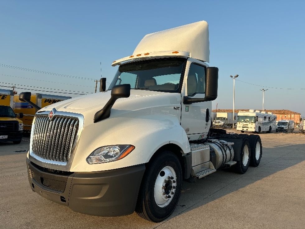 Day Cab Tractor-Heavy Duty Tractors-International-2018-LT625-Arlington-TX-540,746\n\t\tmiles-$ 22,500 - Image 3