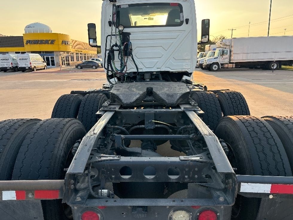 Day Cab Tractor-Heavy Duty Tractors-International-2018-LT625-Arlington-TX-540,746\n\t\tmiles-$ 22,500 - Image 6