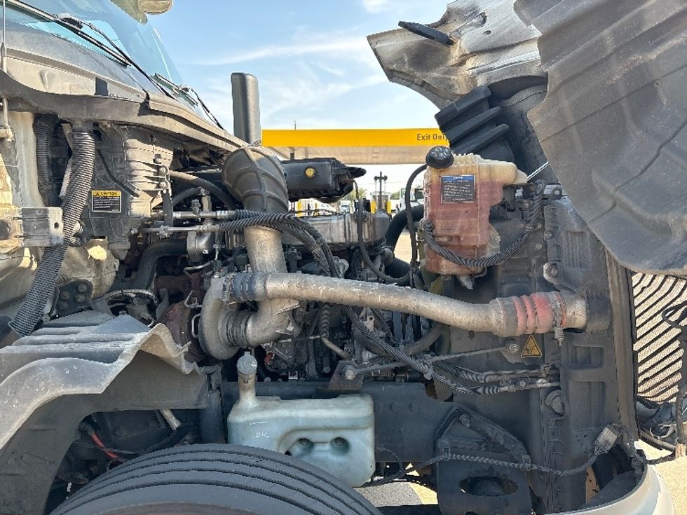 Day Cab Tractor-Heavy Duty Tractors-International-2018-LT625-Arlington-TX-558,694\n\t\tmiles-$ 22,500 - Image 14