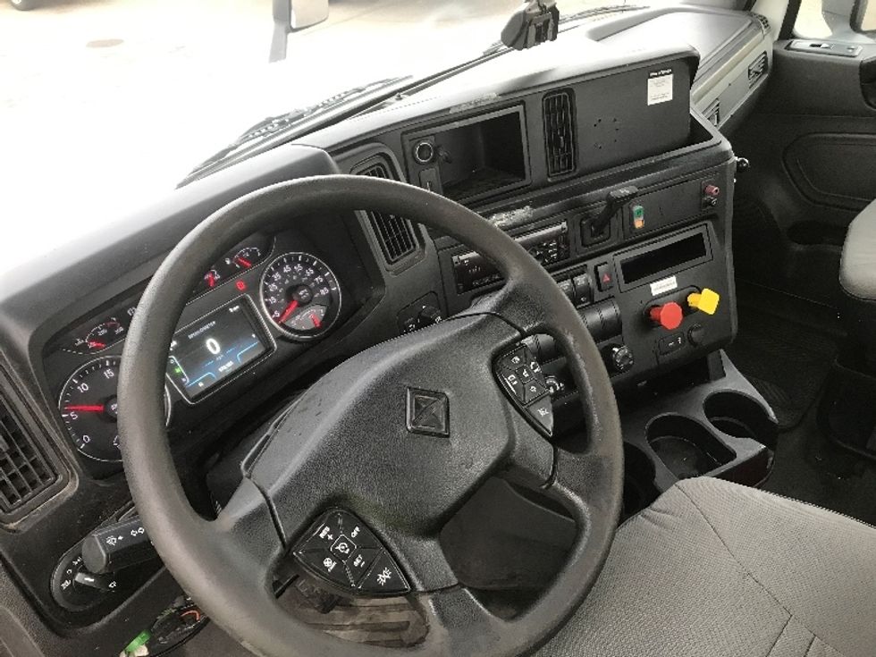 Day Cab Tractor-Heavy Duty Tractors-International-2018-LT625-Aurora-CO-372,325\n\t\tmiles-$ 26,250 - Image 10