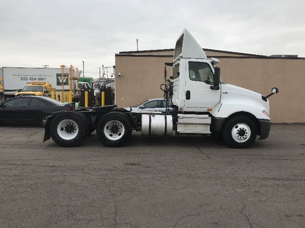 Day Cab Tractor-Heavy Duty Tractors-International-2018-LT625-Aurora-CO-372,325\n\t\tmiles-$ 26,250 - Image 5