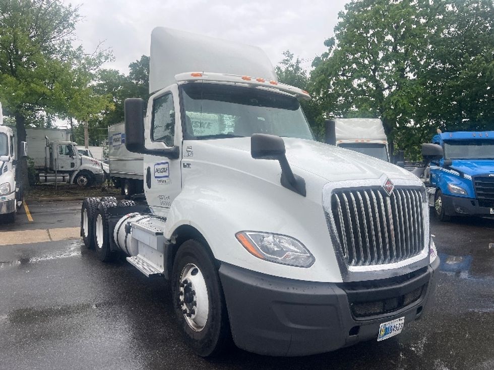 Day Cab Tractor-Heavy Duty Tractors-International-2018-LT625-Baltimore-MD-275,218\n\t\tmiles-$ 22,500 - Image 1