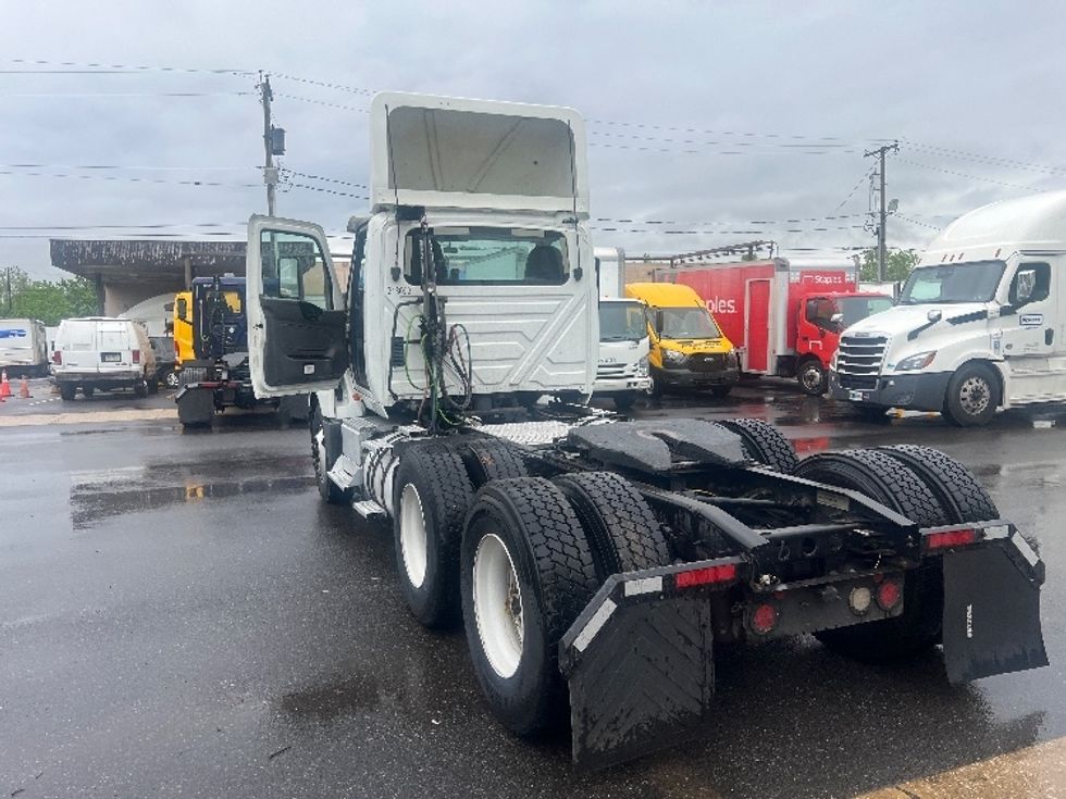 Day Cab Tractor-Heavy Duty Tractors-International-2018-LT625-Baltimore-MD-275,218\n\t\tmiles-$ 22,500 - Image 5