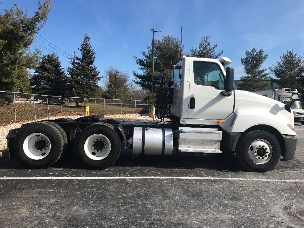 Day Cab Tractor-Heavy Duty Tractors-International-2018-LT625-Bensalem-PA-253,825\n\t\tmiles-$ 22,500 - Image 8