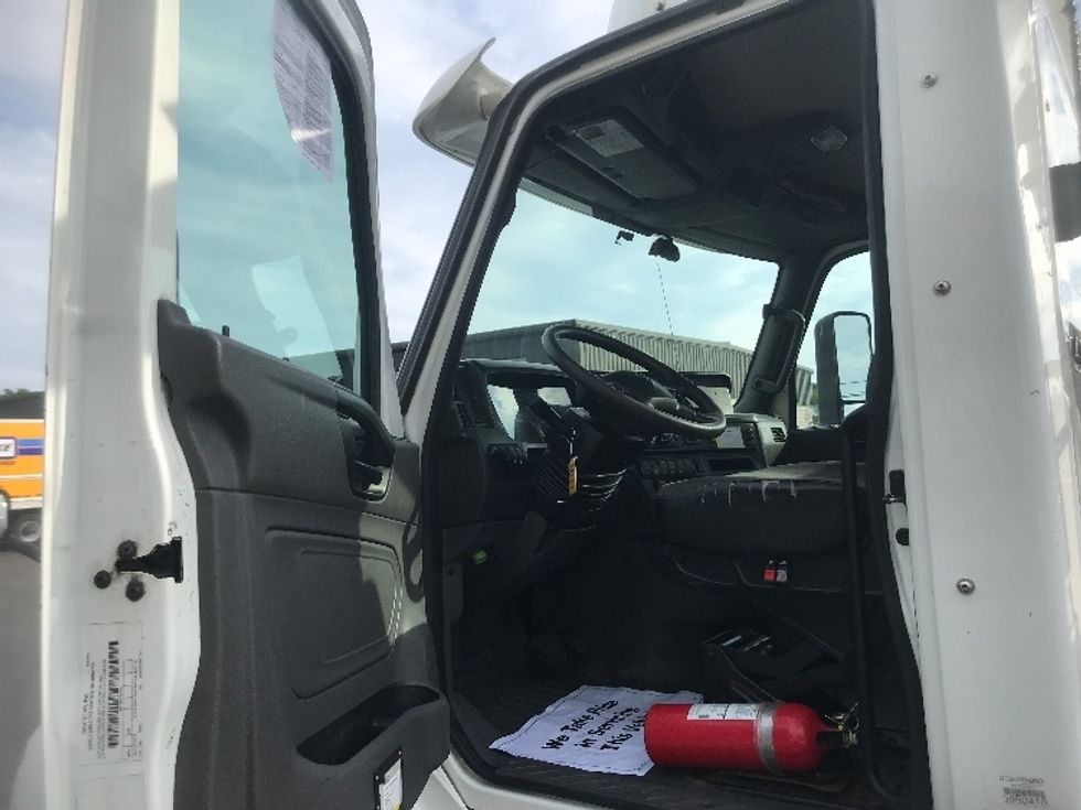 Day Cab Tractor-Heavy Duty Tractors-International-2018-LT625-Carlisle-PA-463,035\n\t\tmiles-$ 20,250 - Image 9