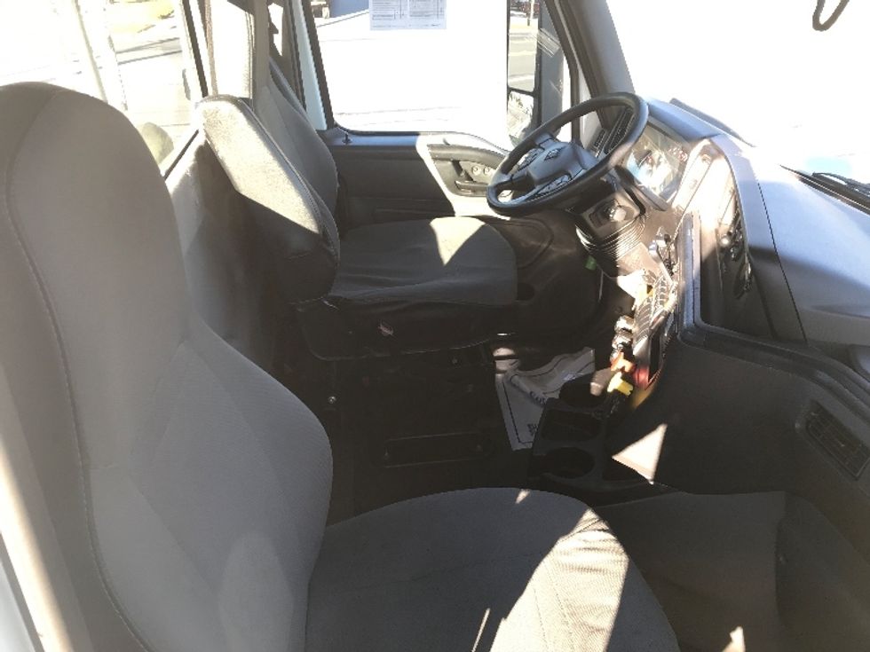 Day Cab Tractor-Heavy Duty Tractors-International-2018-LT625-Center Valley-PA-347,559\n\t\tmiles-$ 19,750 - Image 14
