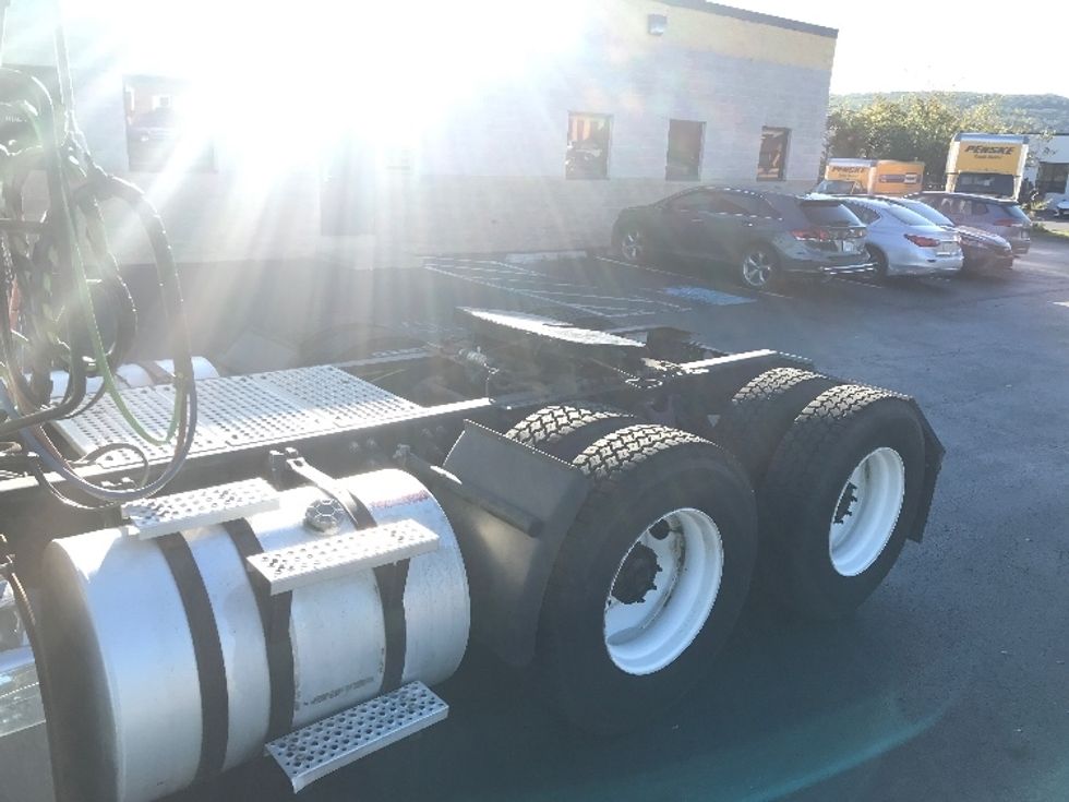 Day Cab Tractor-Heavy Duty Tractors-International-2018-LT625-Center Valley-PA-347,559\n\t\tmiles-$ 19,750 - Image 17