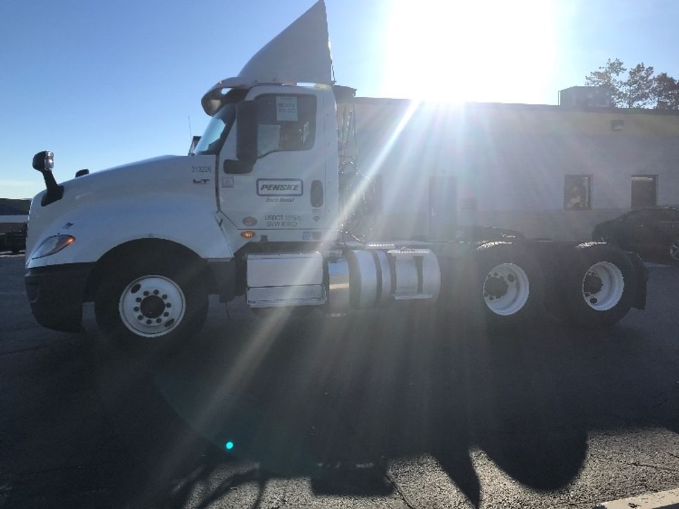 Day Cab Tractor-Heavy Duty Tractors-International-2018-LT625-Center Valley-PA-347,559\n\t\tmiles-$ 19,750 - Image 4