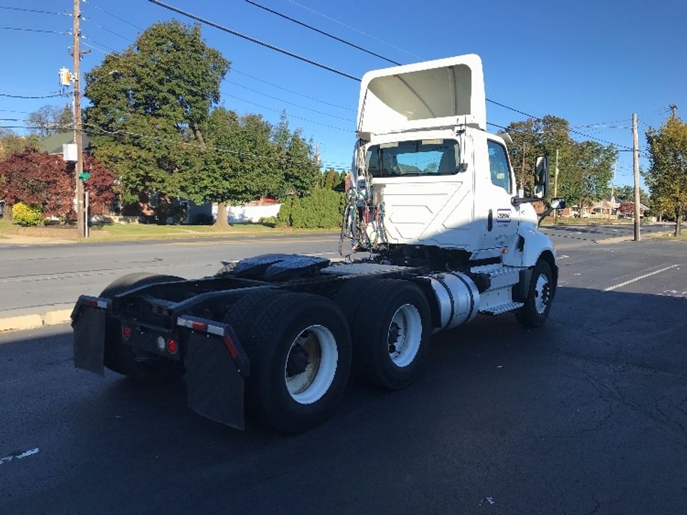 Day Cab Tractor-Heavy Duty Tractors-International-2018-LT625-Center Valley-PA-347,559\n\t\tmiles-$ 19,750 - Image 7