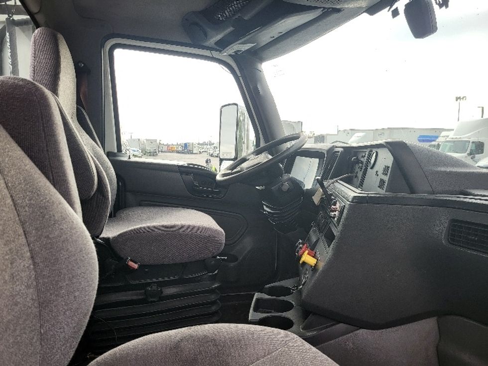 Day Cab Tractor-Heavy Duty Tractors-International-2018-LT625-Ceres-CA-477,659\n\t\tmiles-$ 35,000 - Image 14