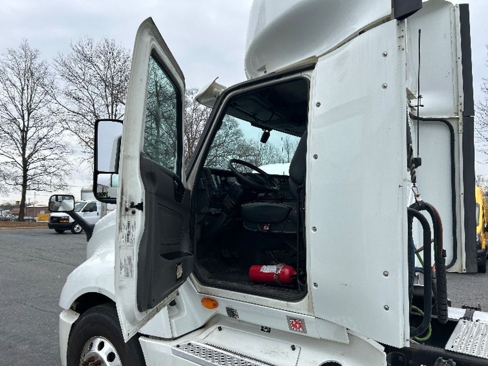Day Cab Tractor-Heavy Duty Tractors-International-2018-LT625-Charlotte-NC-471,800\n\t\tmiles-$ 31,000 - Image 9