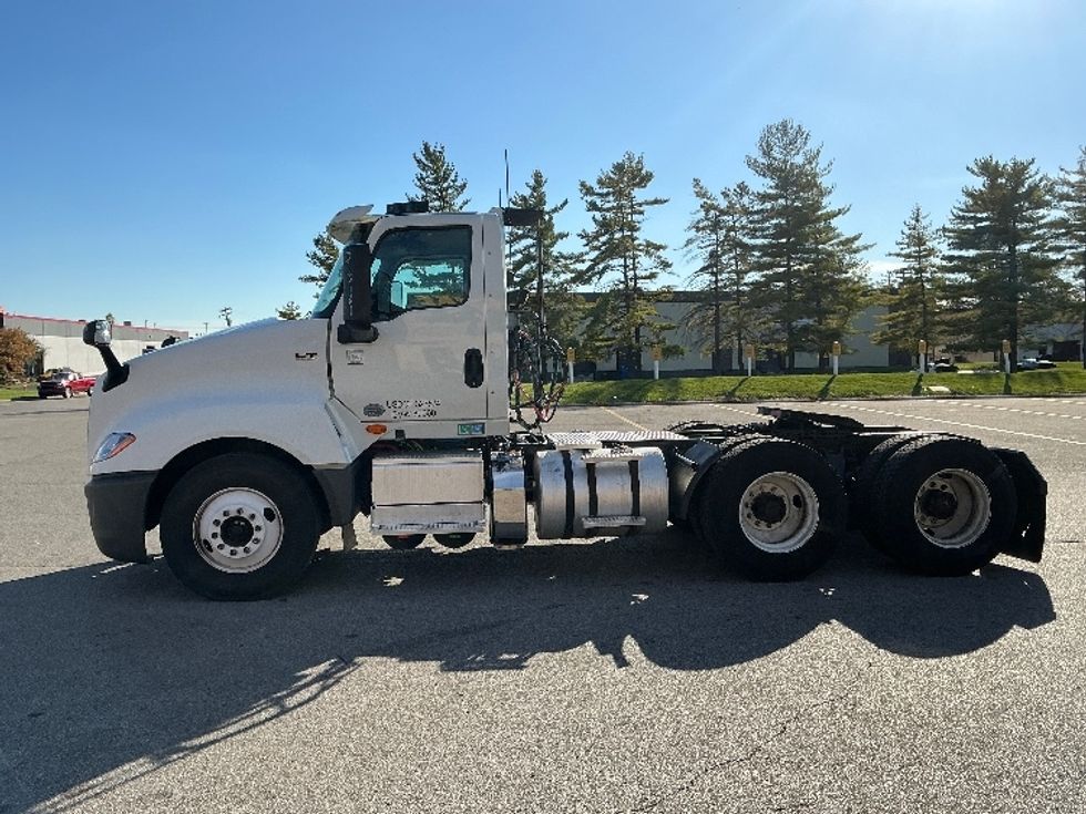 Day Cab Tractor-Heavy Duty Tractors-International-2018-LT625-Cincinnati-OH-432,828\n\t\tmiles-$ 21,750 - Image 4