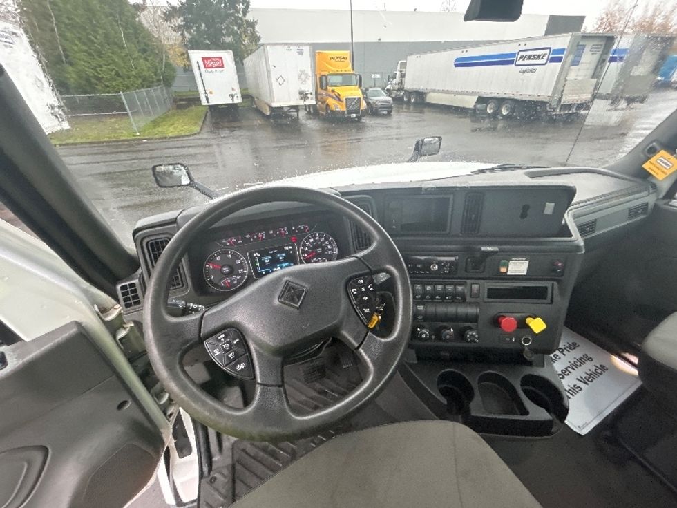 Day Cab Tractor-Heavy Duty Tractors-International-2018-LT625-Clackamas-OR-265,668\n\t\tmiles-$ 24,500 - Image 11