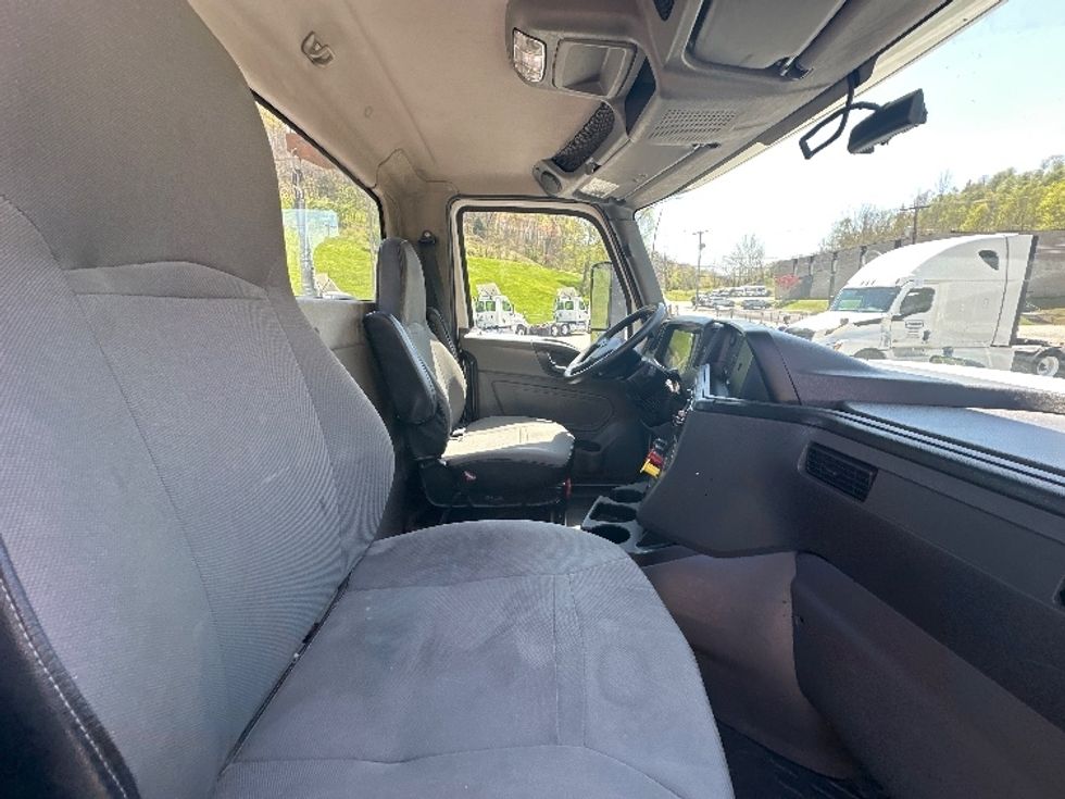 Day Cab Tractor-Heavy Duty Tractors-International-2018-LT625-Columbus-OH-299,308\n\t\tmiles-$ 23,500 - Image 14