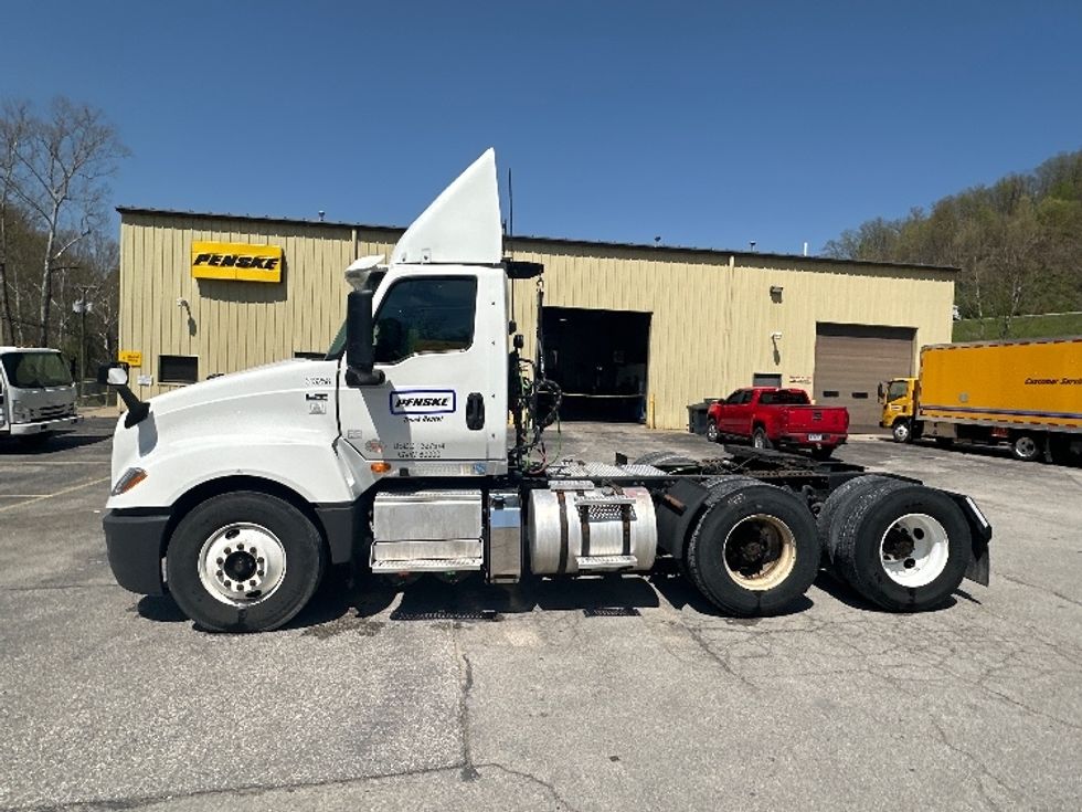 Day Cab Tractor-Heavy Duty Tractors-International-2018-LT625-Columbus-OH-299,308\n\t\tmiles-$ 23,500 - Image 4