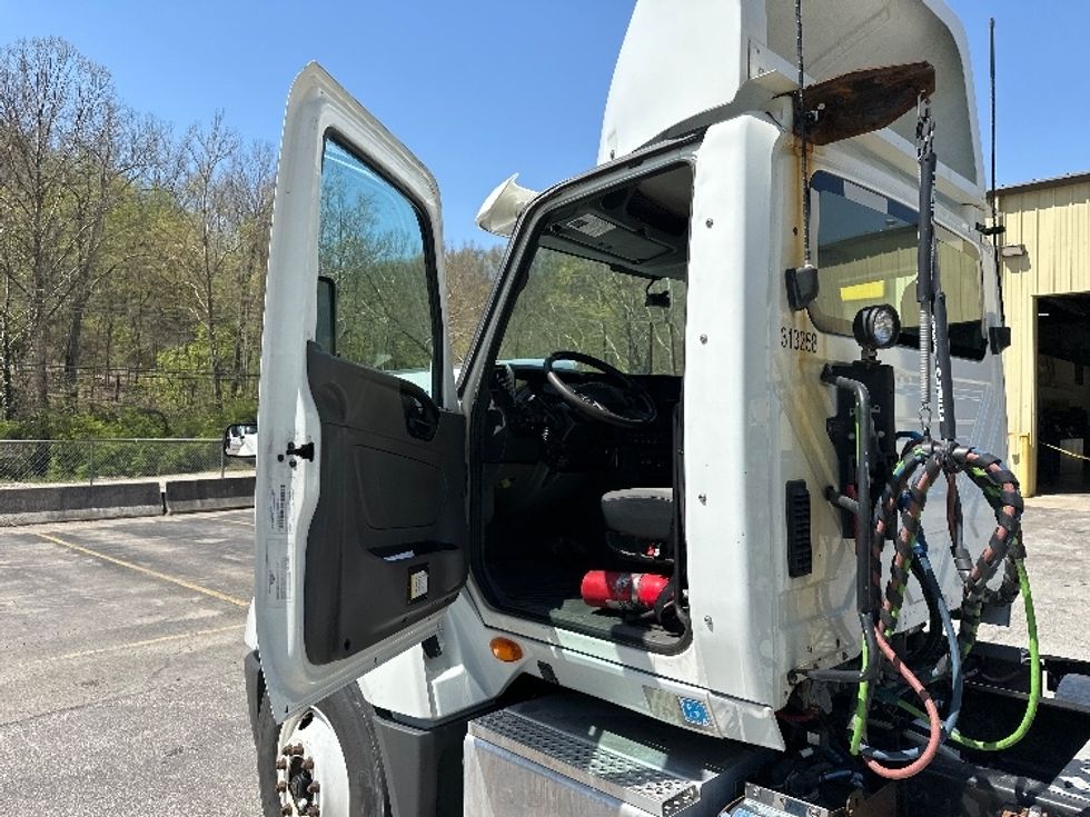 Day Cab Tractor-Heavy Duty Tractors-International-2018-LT625-Columbus-OH-299,308\n\t\tmiles-$ 23,500 - Image 7