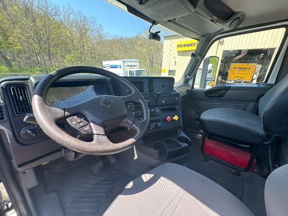 Day Cab Tractor-Heavy Duty Tractors-International-2018-LT625-Columbus-OH-299,308\n\t\tmiles-$ 23,500 - Image 8