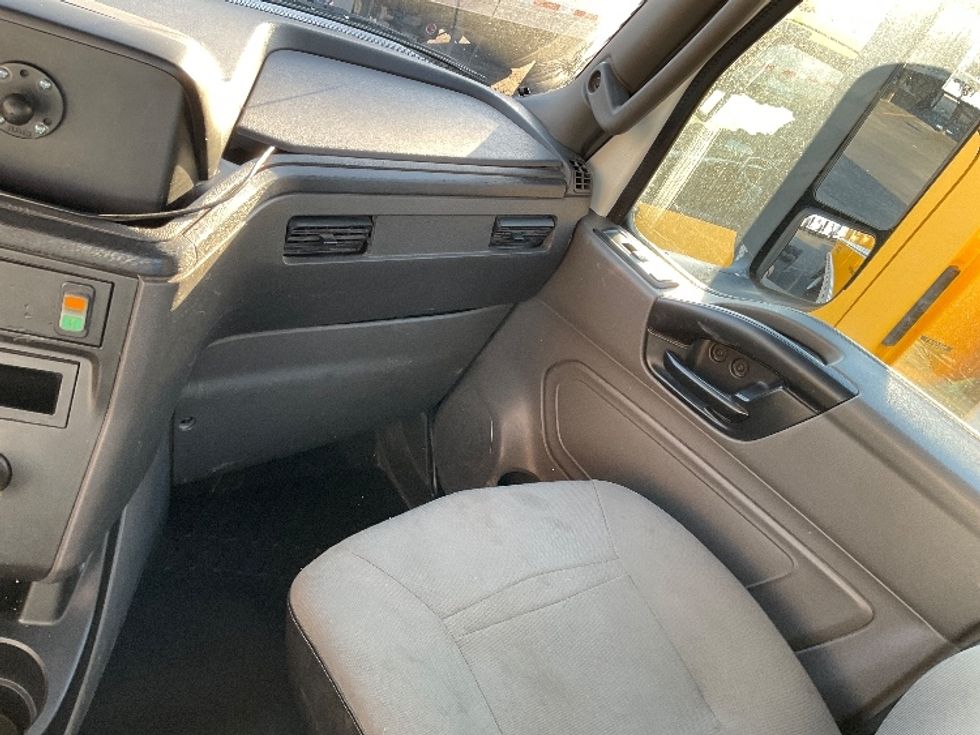 Day Cab Tractor-Heavy Duty Tractors-International-2018-LT625-Columbus-OH-368,717\n\t\tmiles-$ 27,000 - Image 13