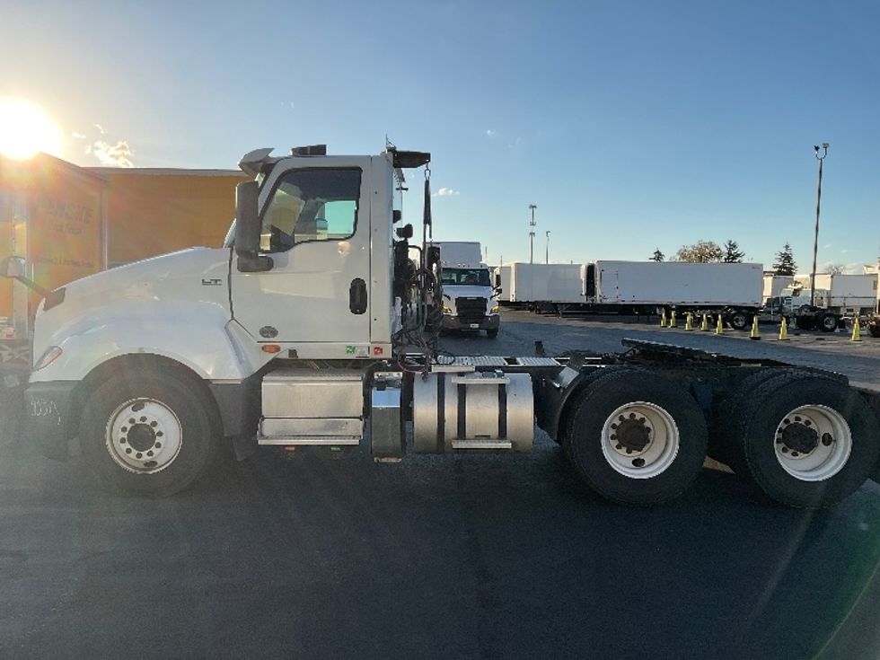 Day Cab Tractor-Heavy Duty Tractors-International-2018-LT625-Columbus-OH-368,717\n\t\tmiles-$ 27,000 - Image 4