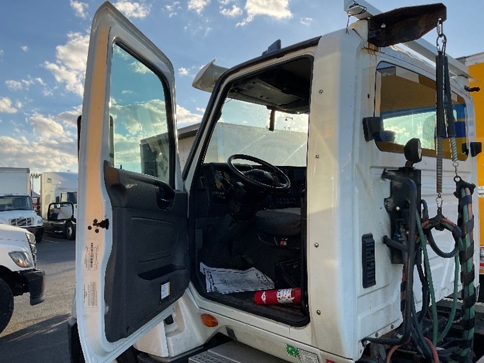 Day Cab Tractor-Heavy Duty Tractors-International-2018-LT625-Columbus-OH-368,717\n\t\tmiles-$ 27,000 - Image 9