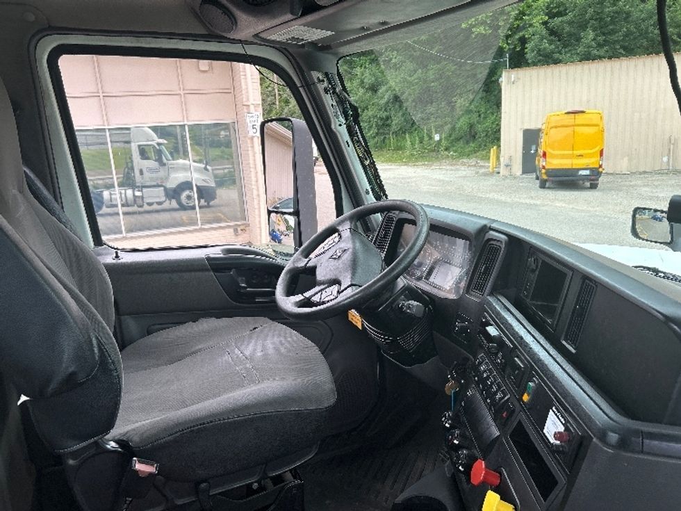 Day Cab Tractor-Heavy Duty Tractors-International-2018-LT625-Cross Lanes-WV-361,338\n\t\tmiles-$ 10,000 - Image 14