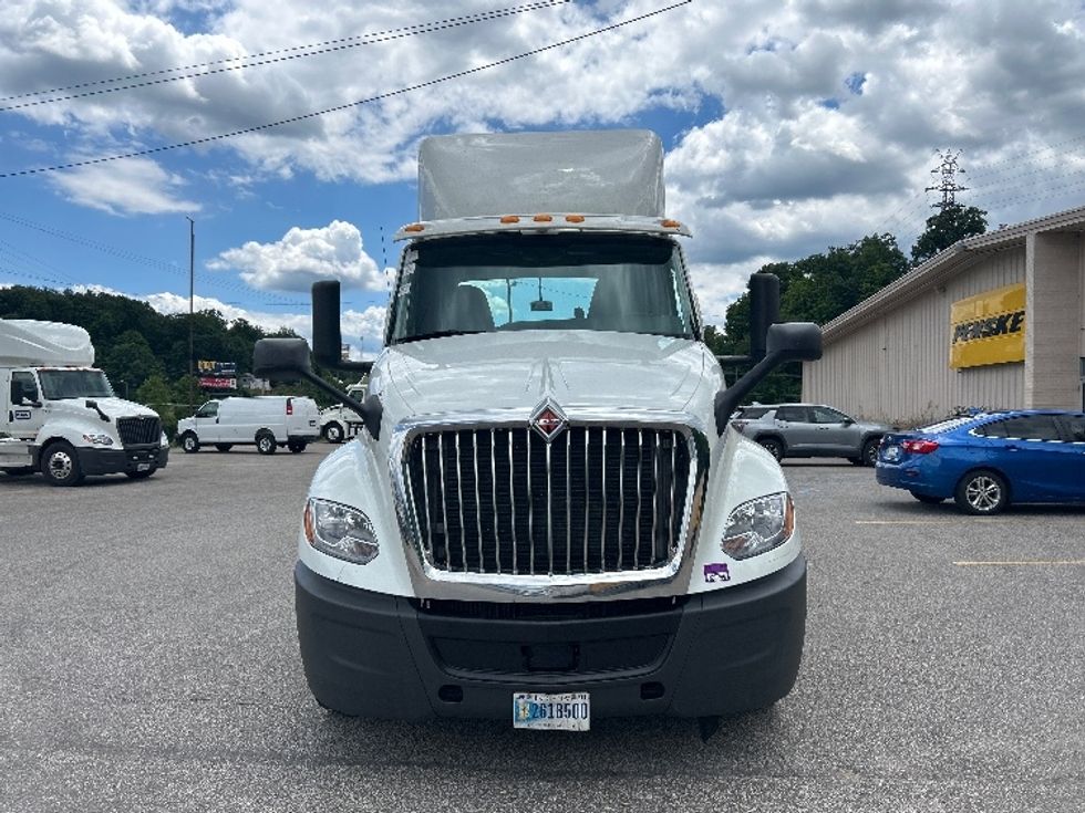 Day Cab Tractor-Heavy Duty Tractors-International-2018-LT625-Cross Lanes-WV-361,338\n\t\tmiles-$ 10,000 - Image 2