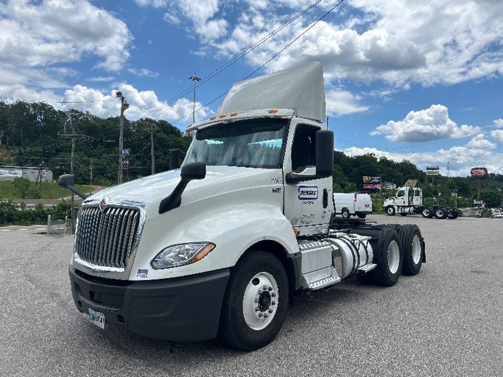 Day Cab Tractor-Heavy Duty Tractors-International-2018-LT625-Cross Lanes-WV-361,338\n\t\tmiles-$ 10,000 - Image 3