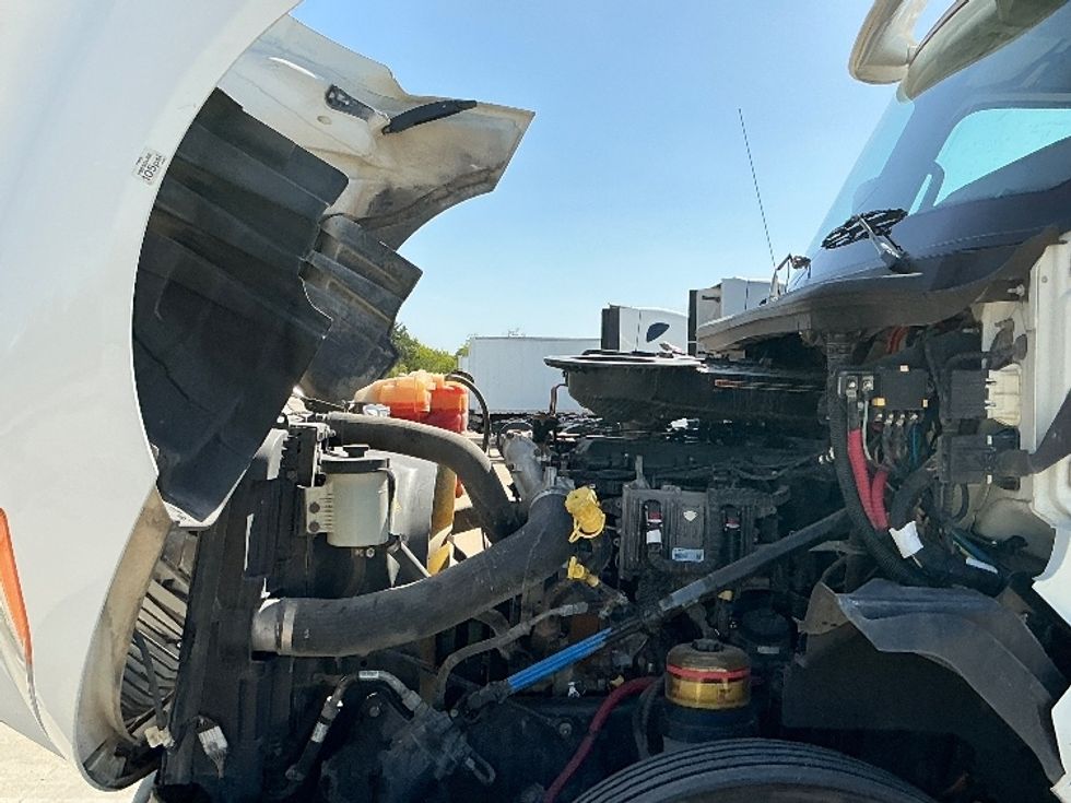 Day Cab Tractor-Heavy Duty Tractors-International-2018-LT625-Dallas-TX-376,304\n\t\tmiles-$ 25,000 - Image 16