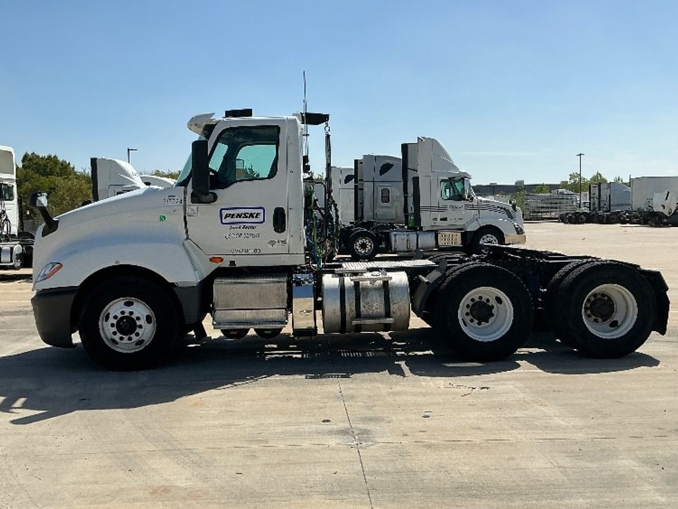Day Cab Tractor-Heavy Duty Tractors-International-2018-LT625-Dallas-TX-376,304\n\t\tmiles-$ 25,000 - Image 4