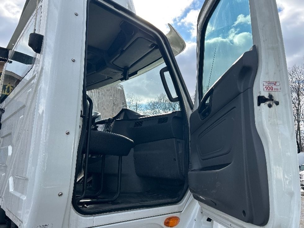 Day Cab Tractor-Heavy Duty Tractors-International-2018-LT625-Dayton-NJ-258,966\n\t\tmiles-$ 21,500 - Image 12