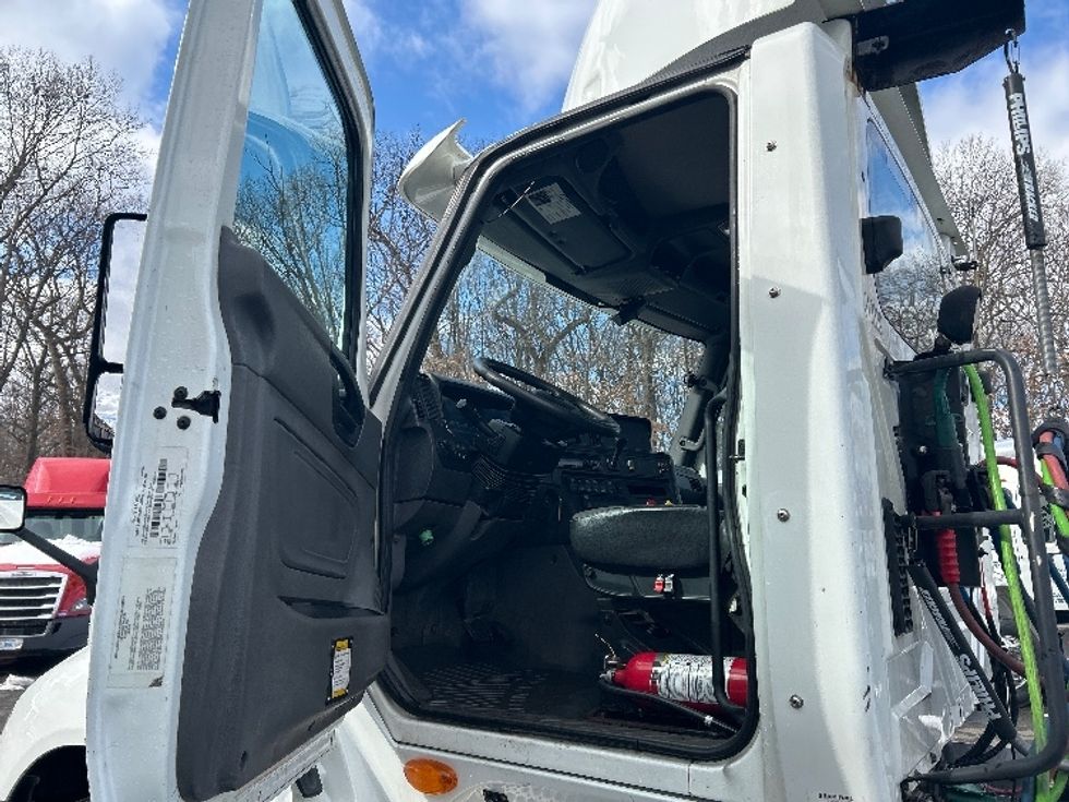 Day Cab Tractor-Heavy Duty Tractors-International-2018-LT625-Dayton-NJ-258,966\n\t\tmiles-$ 21,500 - Image 9