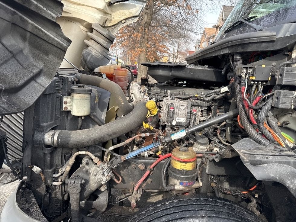 2018 International LT625 LT photo 16