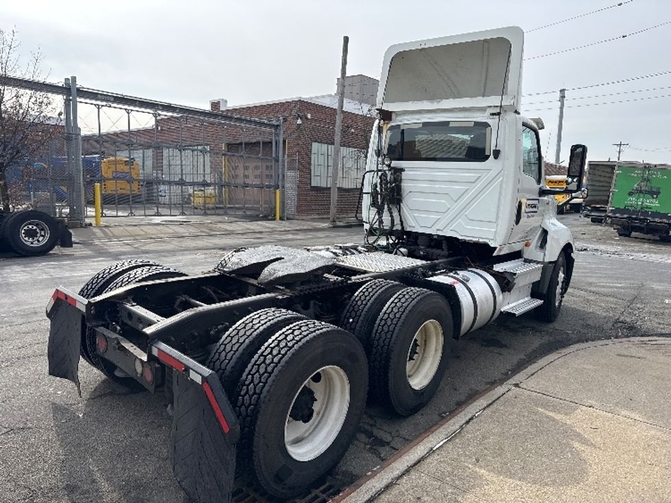 2018 International LT625 LT photo 7