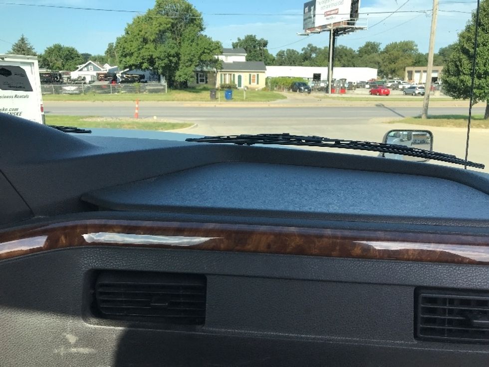 Day Cab Tractor-Heavy Duty Tractors-International-2018-LT625-Des Moines-IA-709,245\n\t\tmiles-$ 23,000 - Image 13