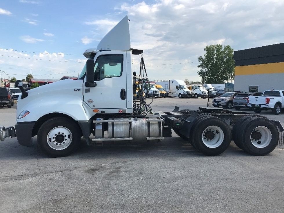 Day Cab Tractor-Heavy Duty Tractors-International-2018-LT625-Des Moines-IA-709,245\n\t\tmiles-$ 23,000 - Image 4