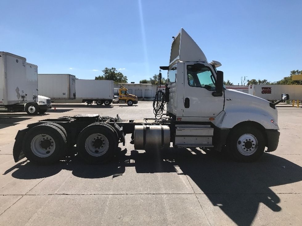 Day Cab Tractor-Heavy Duty Tractors-International-2018-LT625-Des Moines-IA-726,921\n\t\tmiles-$ 22,000 - Image 8