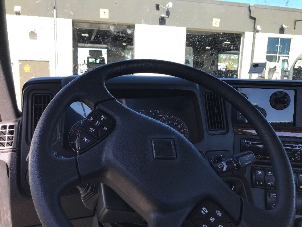 Day Cab Tractor-Heavy Duty Tractors-International-2018-LT625-Des Moines-IA-737,690\n\t\tmiles-$ 22,000 - Image 11