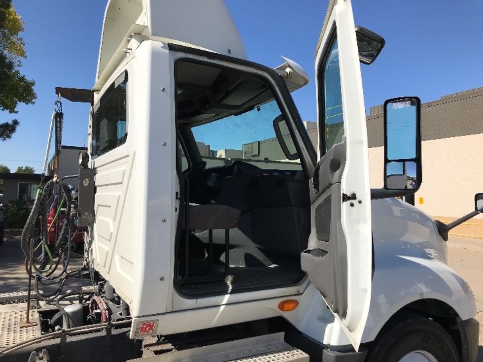 Day Cab Tractor-Heavy Duty Tractors-International-2018-LT625-Des Moines-IA-737,690\n\t\tmiles-$ 22,000 - Image 12