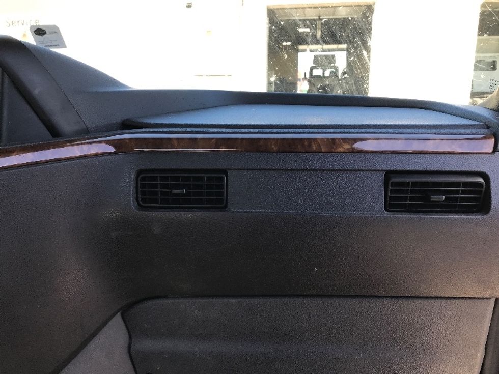 Day Cab Tractor-Heavy Duty Tractors-International-2018-LT625-Des Moines-IA-737,690\n\t\tmiles-$ 22,000 - Image 13