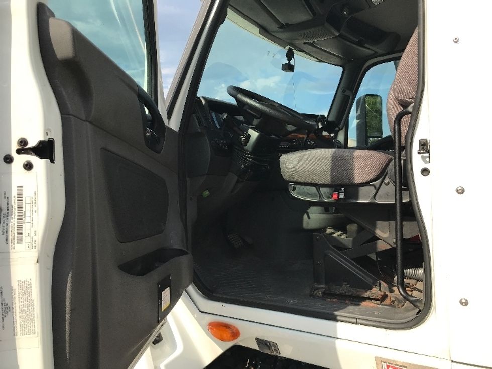 Day Cab Tractor-Heavy Duty Tractors-International-2018-LT625-Des Moines-IA-749,995\n\t\tmiles-$ 22,000 - Image 9
